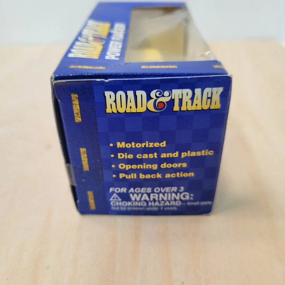 Road & Track Power Racer‎ Yellow Ford Mustang Diecast Car Opening Doors
